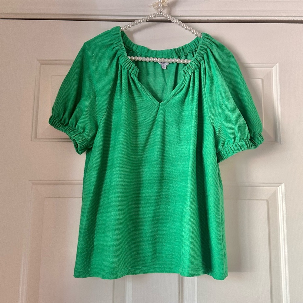 Crown & Ivy Kelly Green Puff Sleeve Top